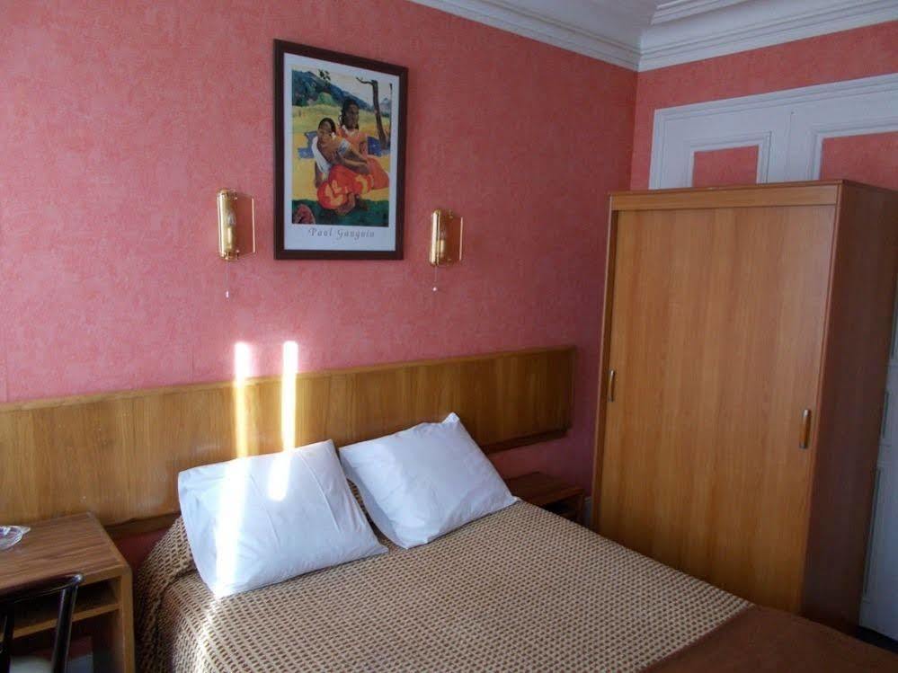 Hotel Gay Lussac อุลเน-ซู-บัว ภายนอก รูปภาพ